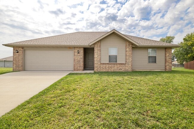 Primary Photo - 3 Bedroom Rental Home in Republic!