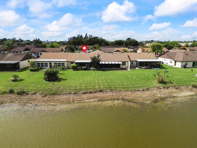 Building Photo - 8495 Lakepoint Ct