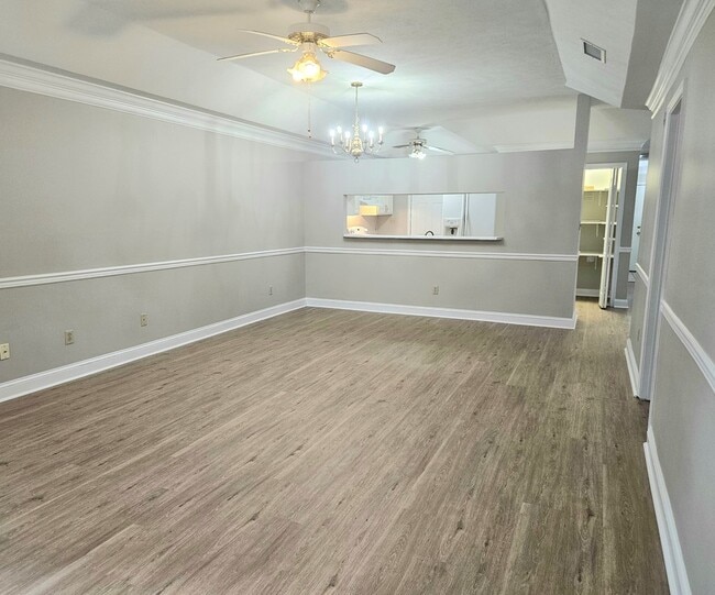 Building Photo - 230 Tall Timbers Rd