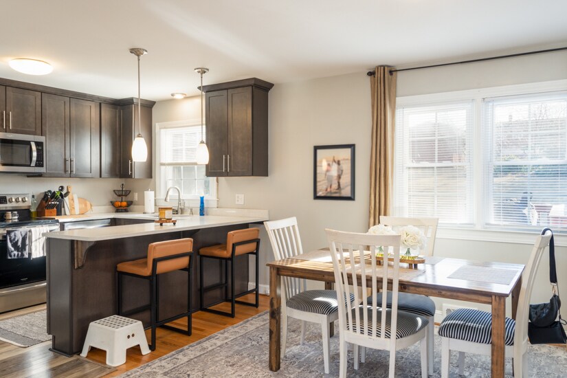 Dining Room - 621 Broadview Dr