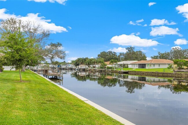 Building Photo - 6497 Cape Hatteras Way NE
