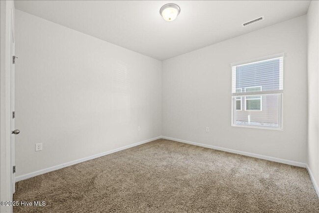 Building Photo - 149 Wilbur Lake Dr