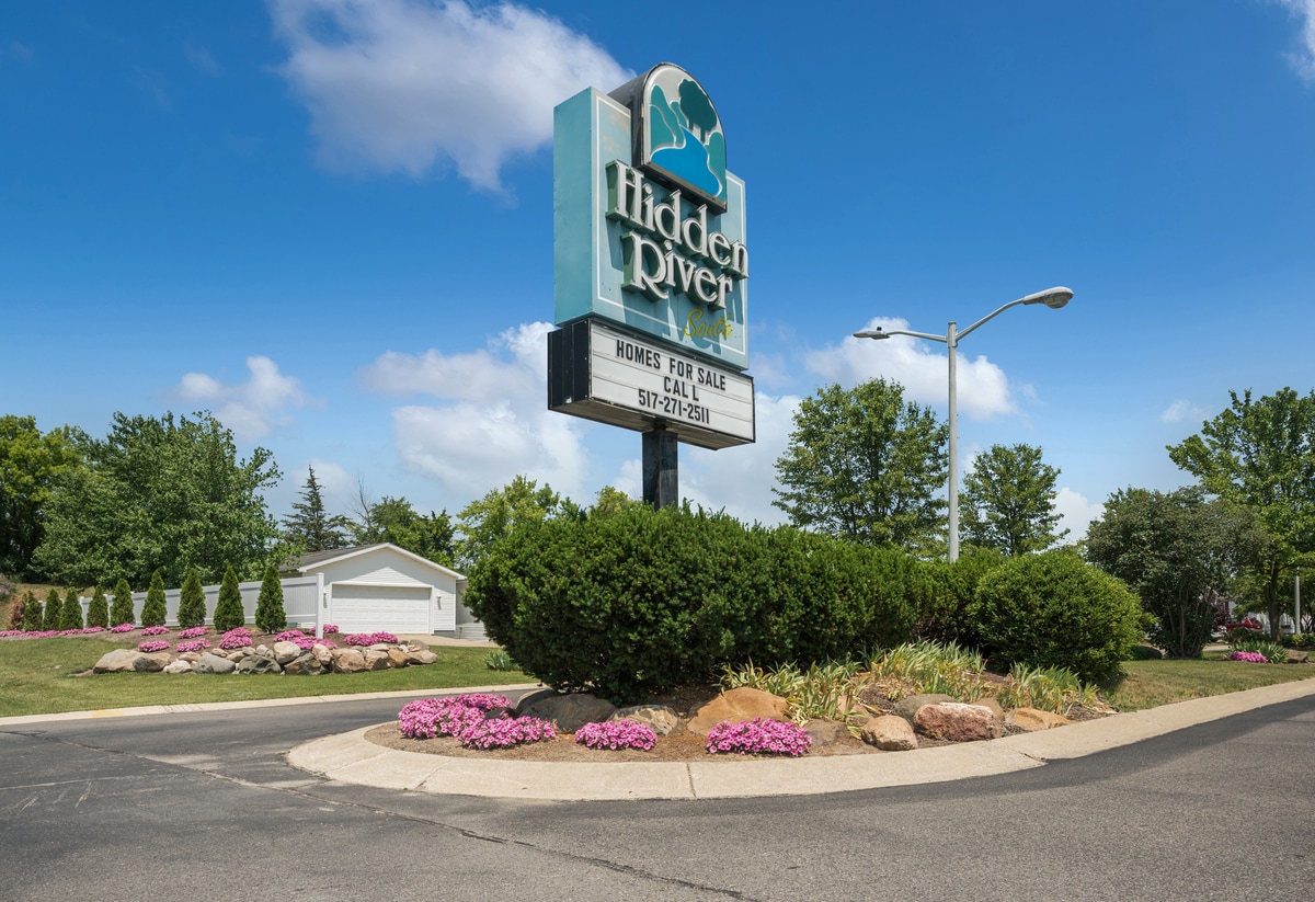 Building Photo - 143 Smokey Hill River Ct