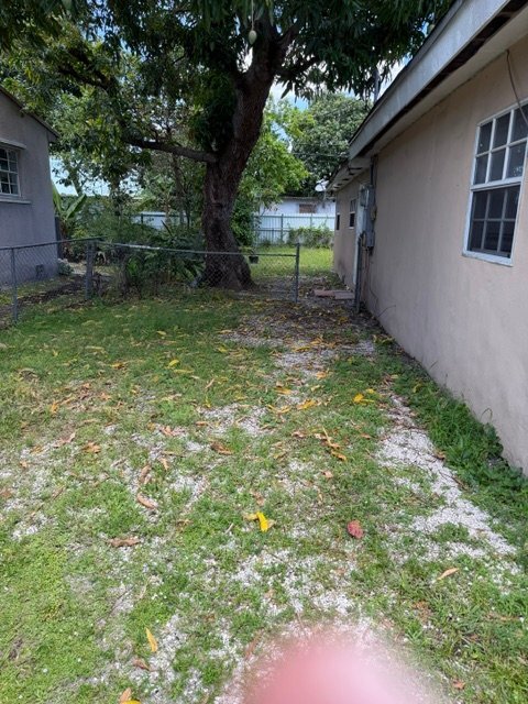Building Photo - 1365 NW 115th St