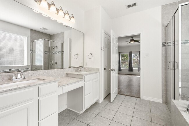 Building Photo - 28131 Scenic Shore Ln