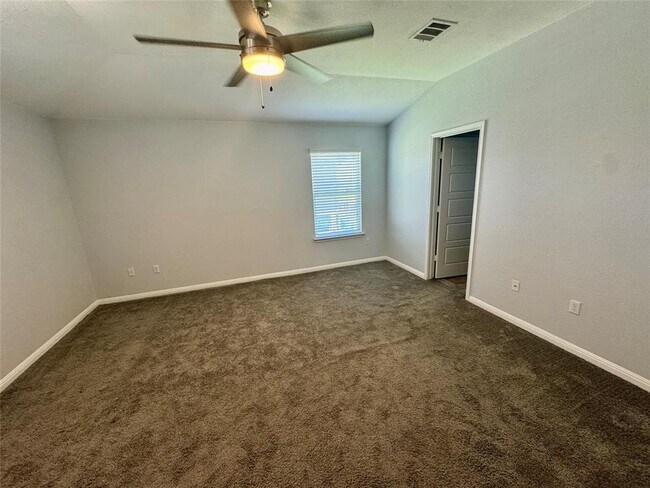 Building Photo - 372 Kingfisher Ln