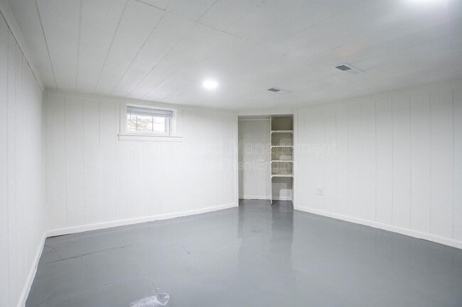 Building Photo - 169 S Belmont St