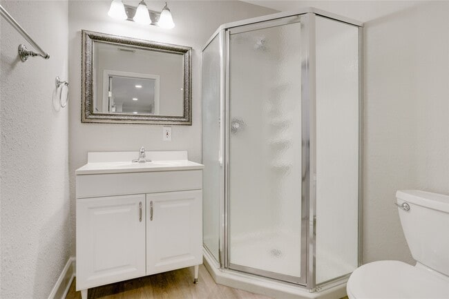 Building Photo - 4708 Mayfair St