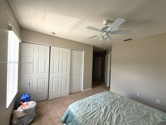 Building Photo - 233 Aldridge Ln