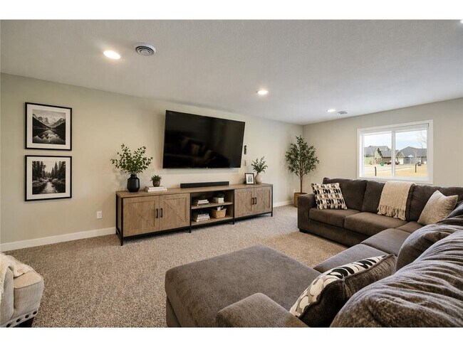 Building Photo - 429 Mario Dr