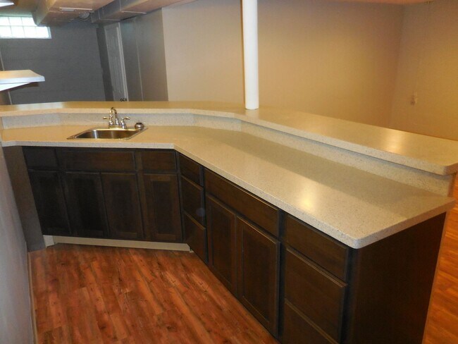 Building Photo - Gorgeous Two Bedroom/Two Full Bath Renovated Home In Kettering w/Full Finished Basement