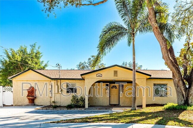 Building Photo - 3402 W Van Buren Dr