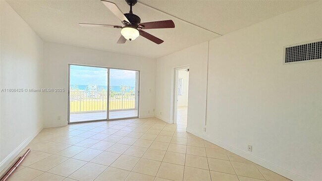 Building Photo - 4117 Bougainvilla Dr