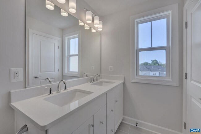 Building Photo - 6053 McComb St