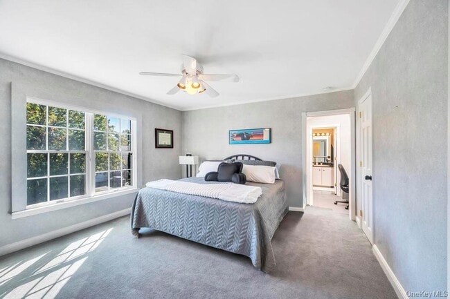 Building Photo - 22 Bayside Dr