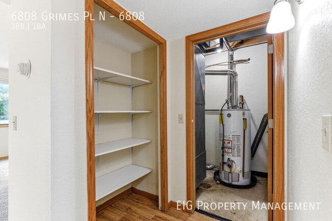 Building Photo - 6808 Grimes Pl N