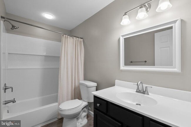 Building Photo - 20303 Marketree Pl