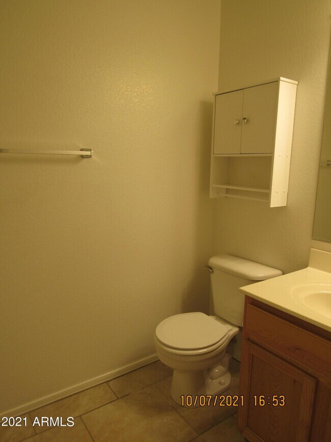 Building Photo - 2311 E Hazeltine Way