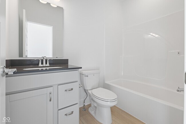 Building Photo - 15440 Cardonia Rd