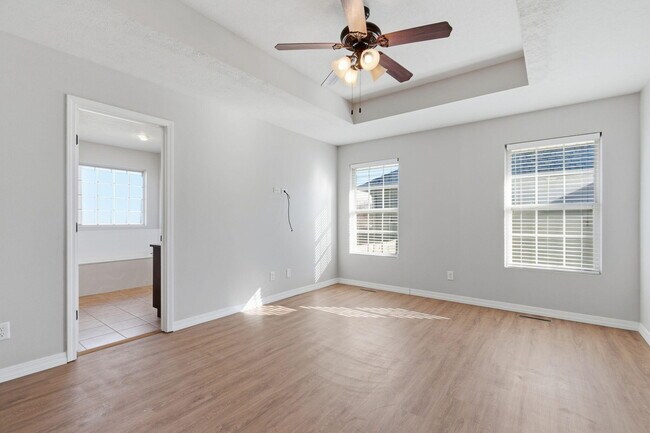 Building Photo - 205 E Lapis St