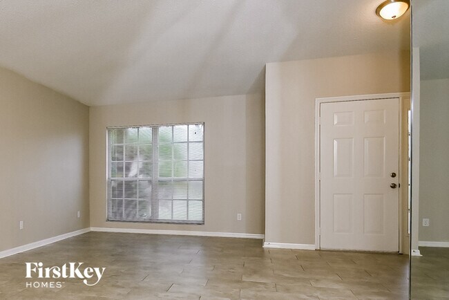 Building Photo - 10519 Walker Vista Dr