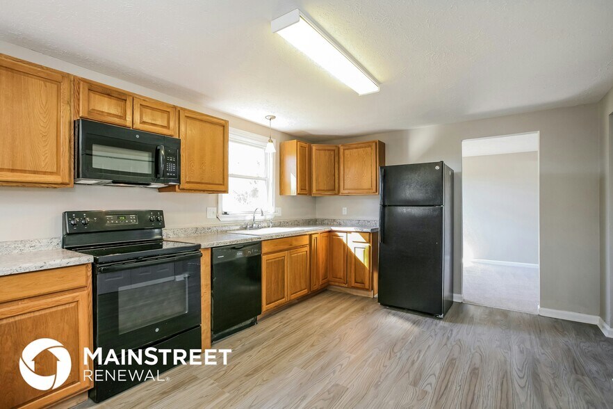 Building Photo - 8715 Timberwood Dr