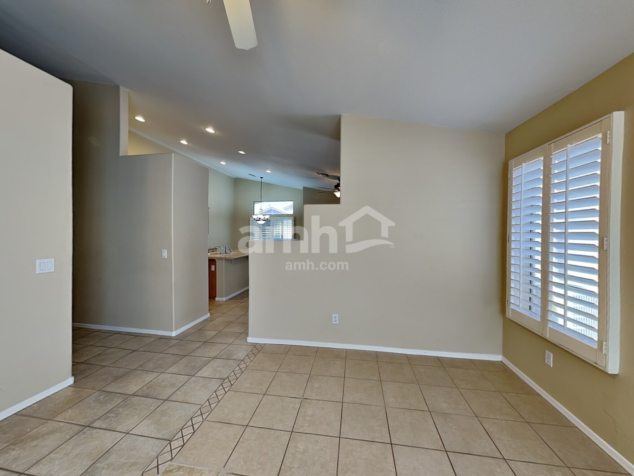 Building Photo - 7462 W Mohawk Ln