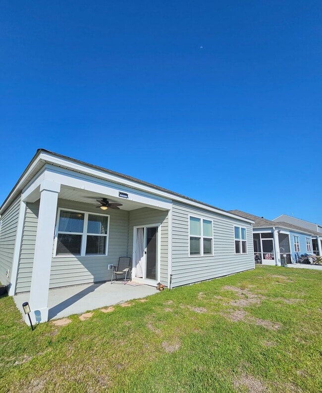 Building Photo - Long Term Rental - 3 Bed, 2 Bath in Bells ...