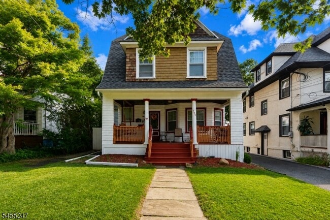 Building Photo - 165 Claremont Ave