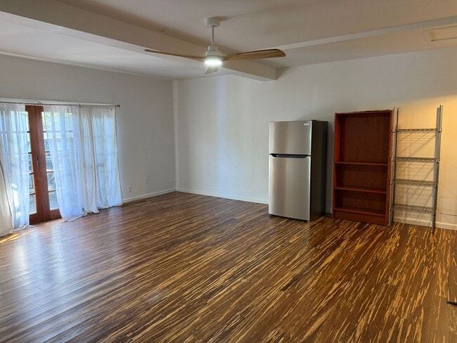 Building Photo - 414 - MA