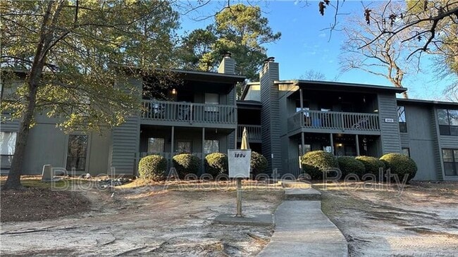 Primary Photo - 1800 Tryon Dr