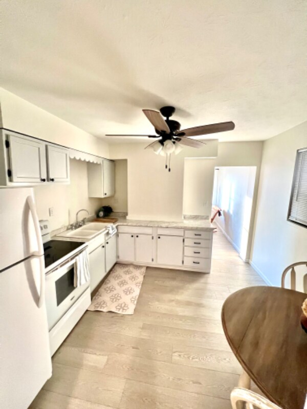 Building Photo - 214 Buffington St