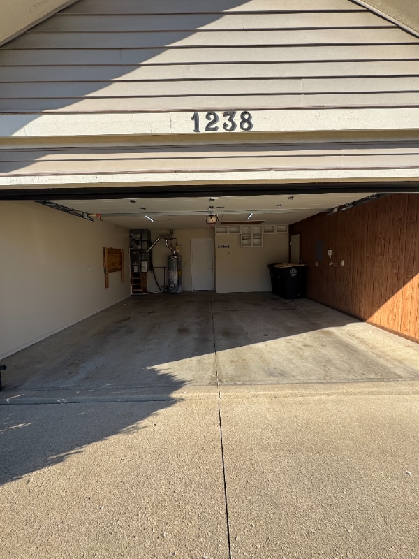 Building Photo - 1238 Oak Bay Run