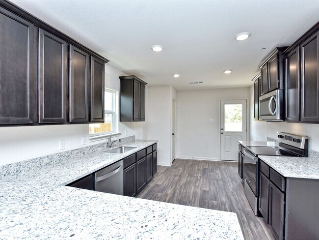 Building Photo - 1794 SF Home in Stonebridge Crossing - 4 B...