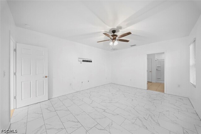 Building Photo - 10464 Canal Brook Ln