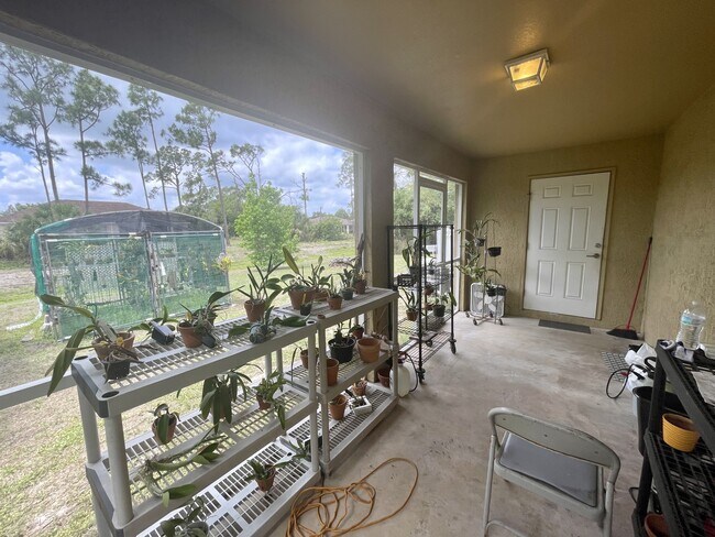 Building Photo - 1167 Urmey Ln