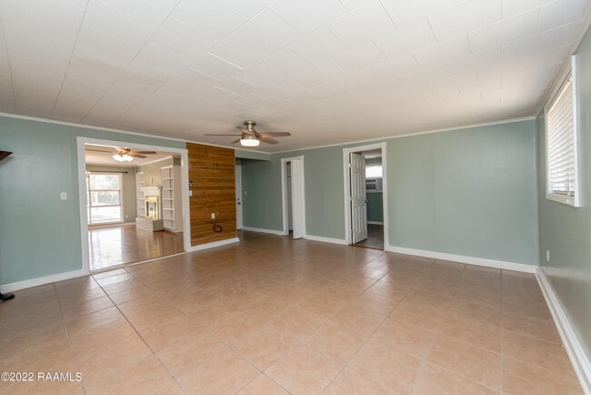 Building Photo - 232 Roselawn Blvd