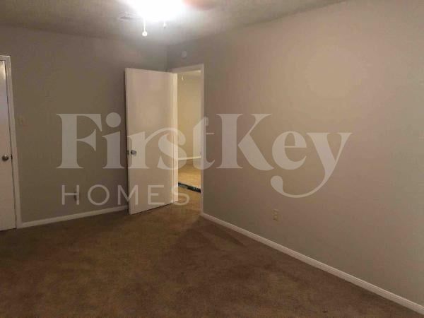 Building Photo - 18111 Fireside Dr