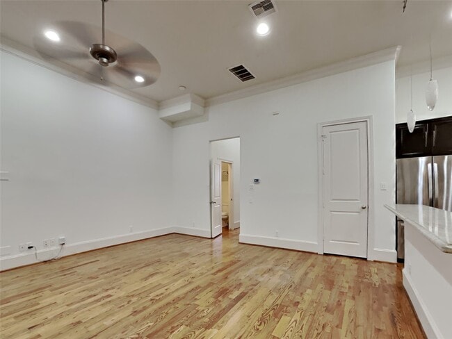 Building Photo - 9530 Pemberton Trce