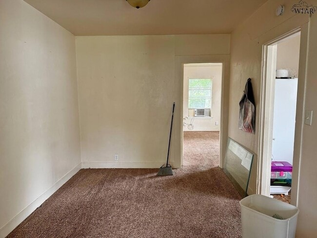 Building Photo - 2003 Wilson Ave