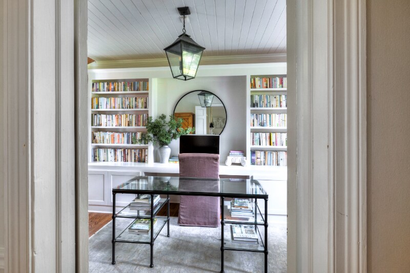 Building Photo - 13 Swan Lake Dr