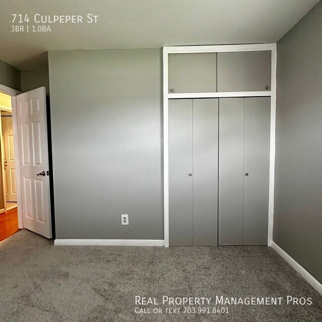 Building Photo - 714 Culpeper St