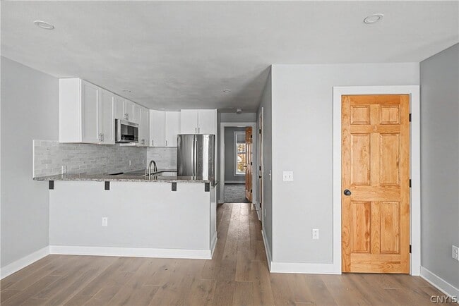 Building Photo - 28 E Genesee St