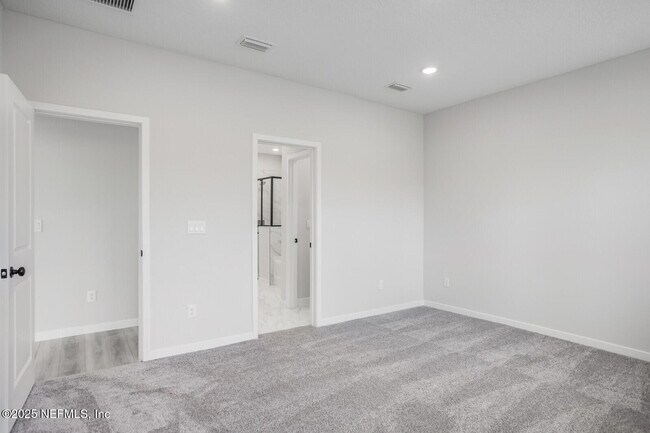 Building Photo - 95999 Surrey Pl