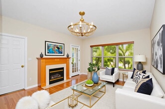 Building Photo - 1243 W Rosemont Ave