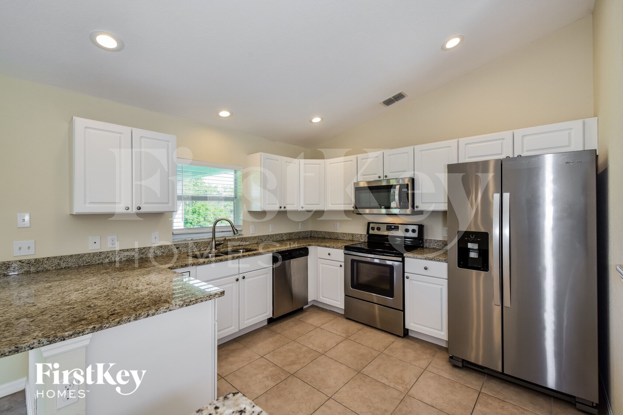 Building Photo - 12246 Helios Ave