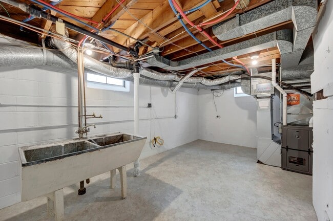 Building Photo - 2100 Randolph Ave