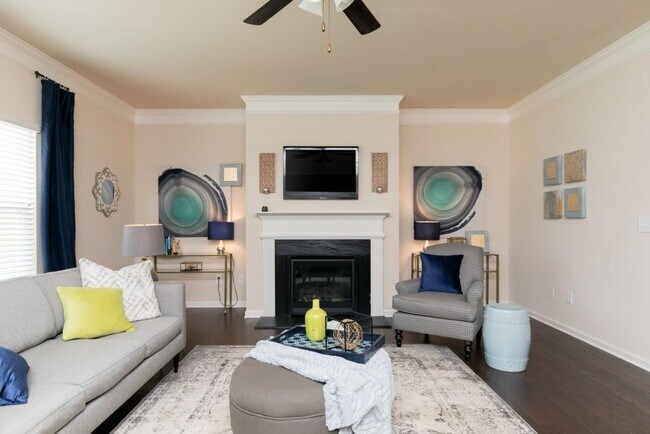 Building Photo - 1856 Hanover W Dr