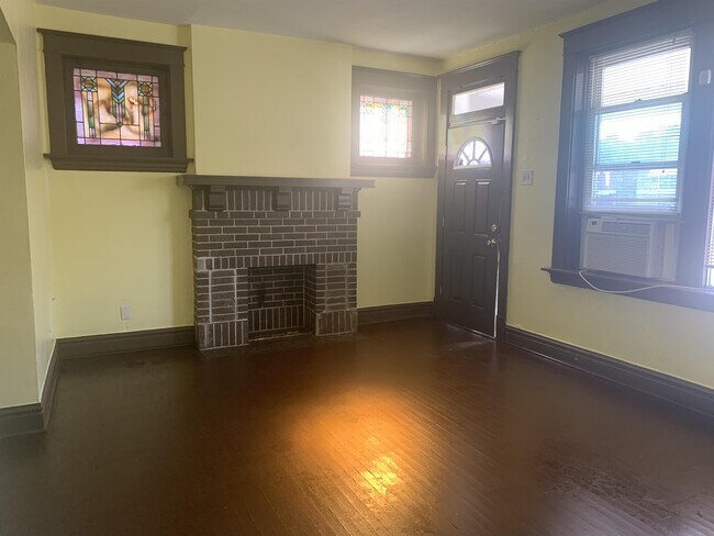 Building Photo - 3638 S Compton Ave