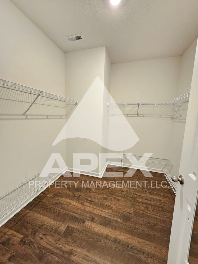 Building Photo - Stunning 5 Bd / 3.5 Ba 2-Story Single Family home in Hardin Valley!